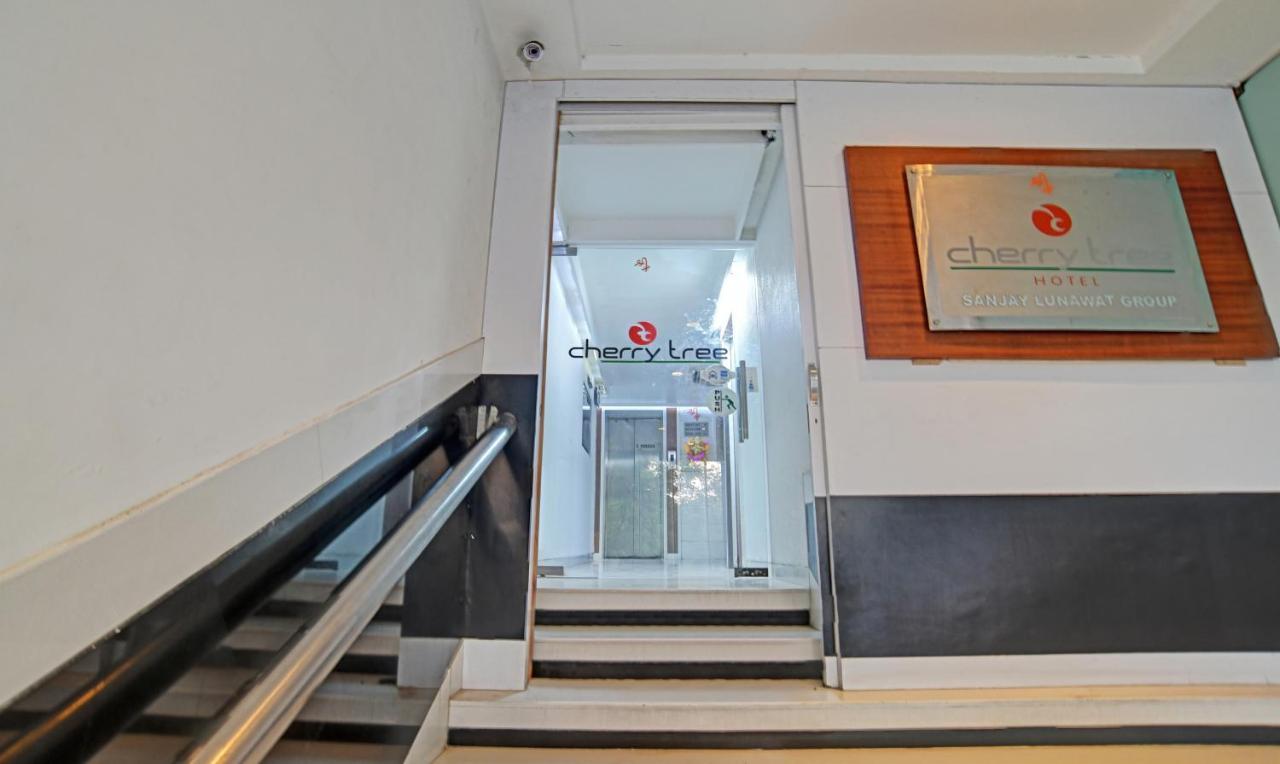 Hotel Treebo Cherry Tree Indore