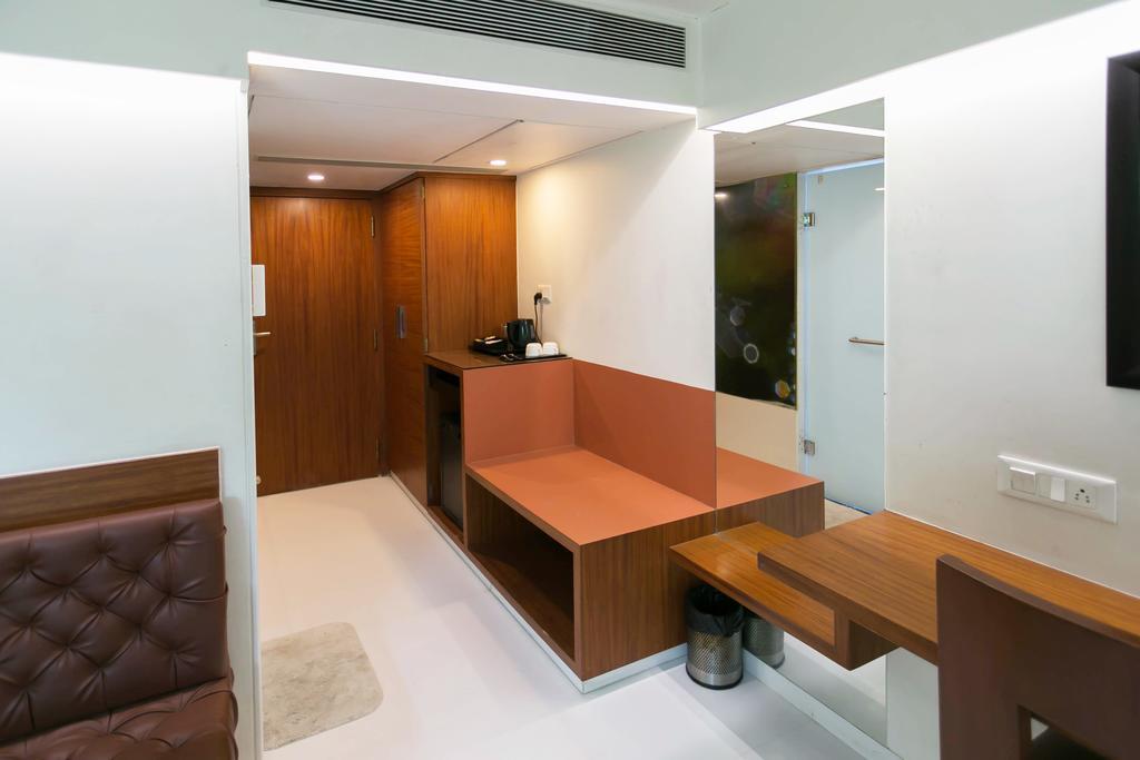 Treebo Cherry Tree Hotel Indore